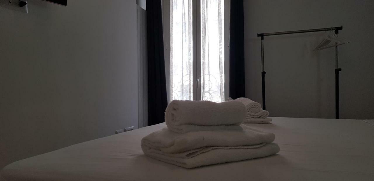 Campo De Fiori House Apartment โรม ภายนอก รูปภาพ