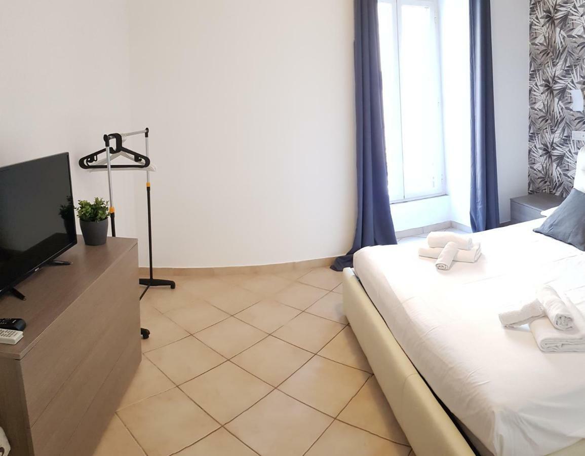 Campo De Fiori House Apartment โรม ภายนอก รูปภาพ