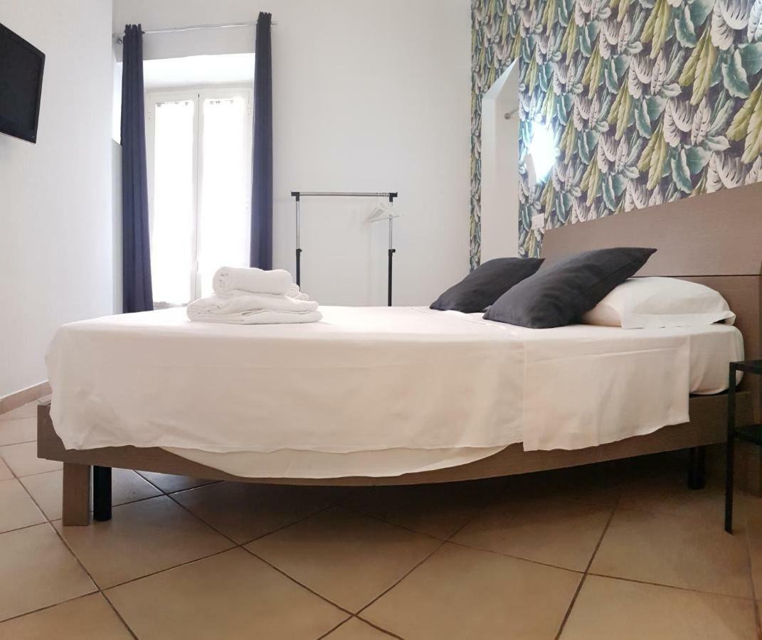 Campo De Fiori House Apartment โรม ภายนอก รูปภาพ