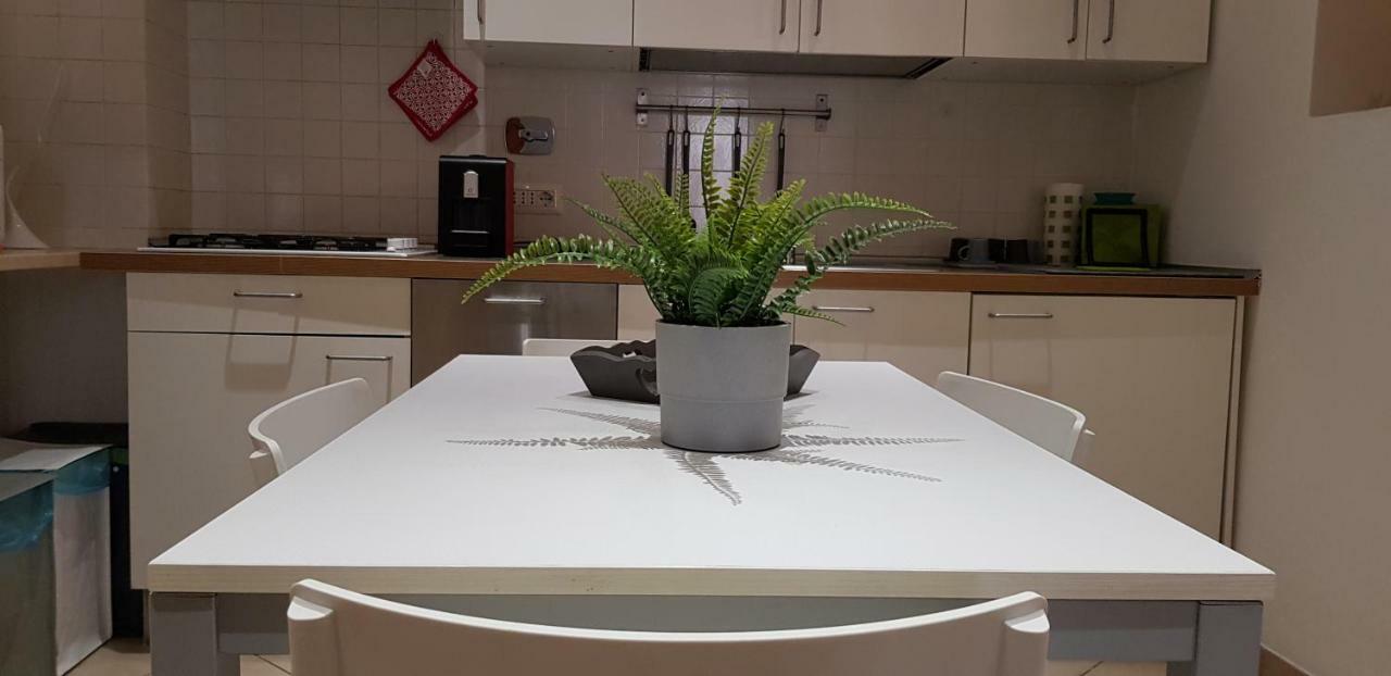 Campo De Fiori House Apartment โรม ภายนอก รูปภาพ