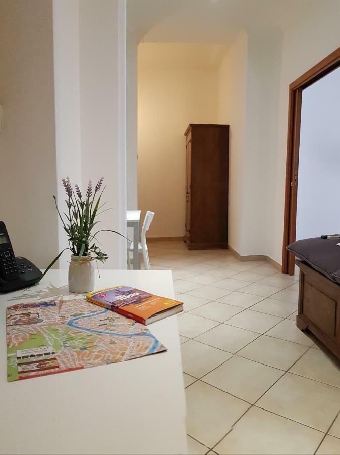 Campo De Fiori House Apartment โรม ภายนอก รูปภาพ