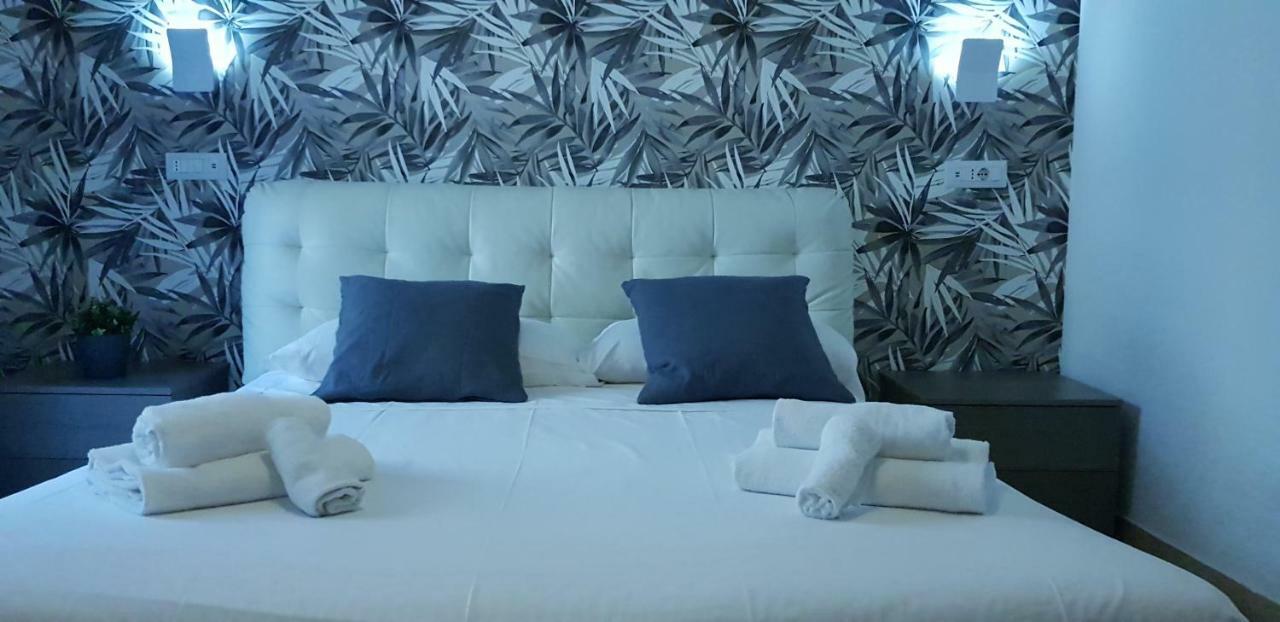 Campo De Fiori House Apartment โรม ภายนอก รูปภาพ