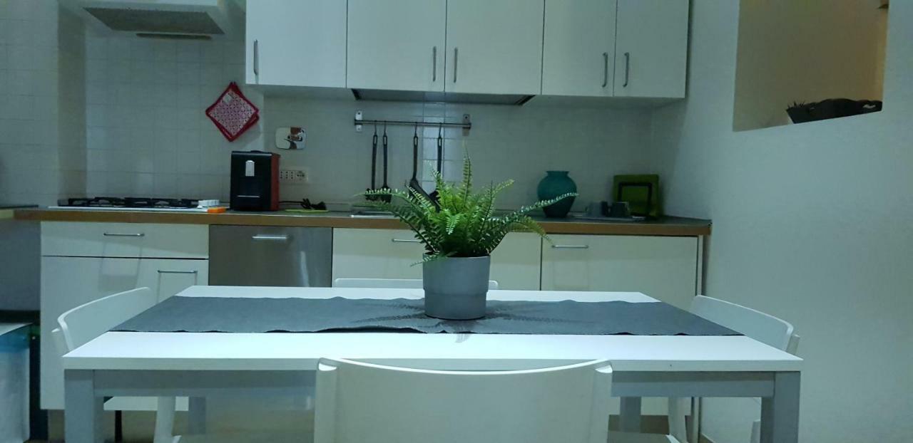 Campo De Fiori House Apartment โรม ภายนอก รูปภาพ